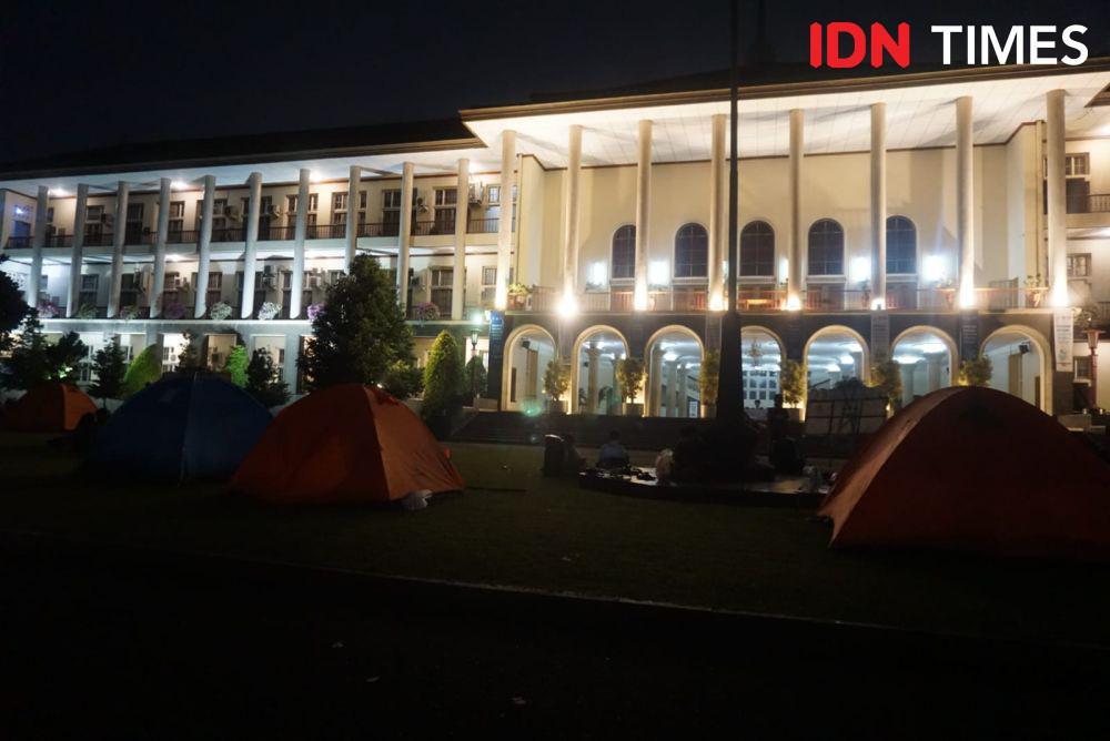 Pimpinan UGM Bakal Temui Mahasiswa yang Gelar Aksi Protes IPI