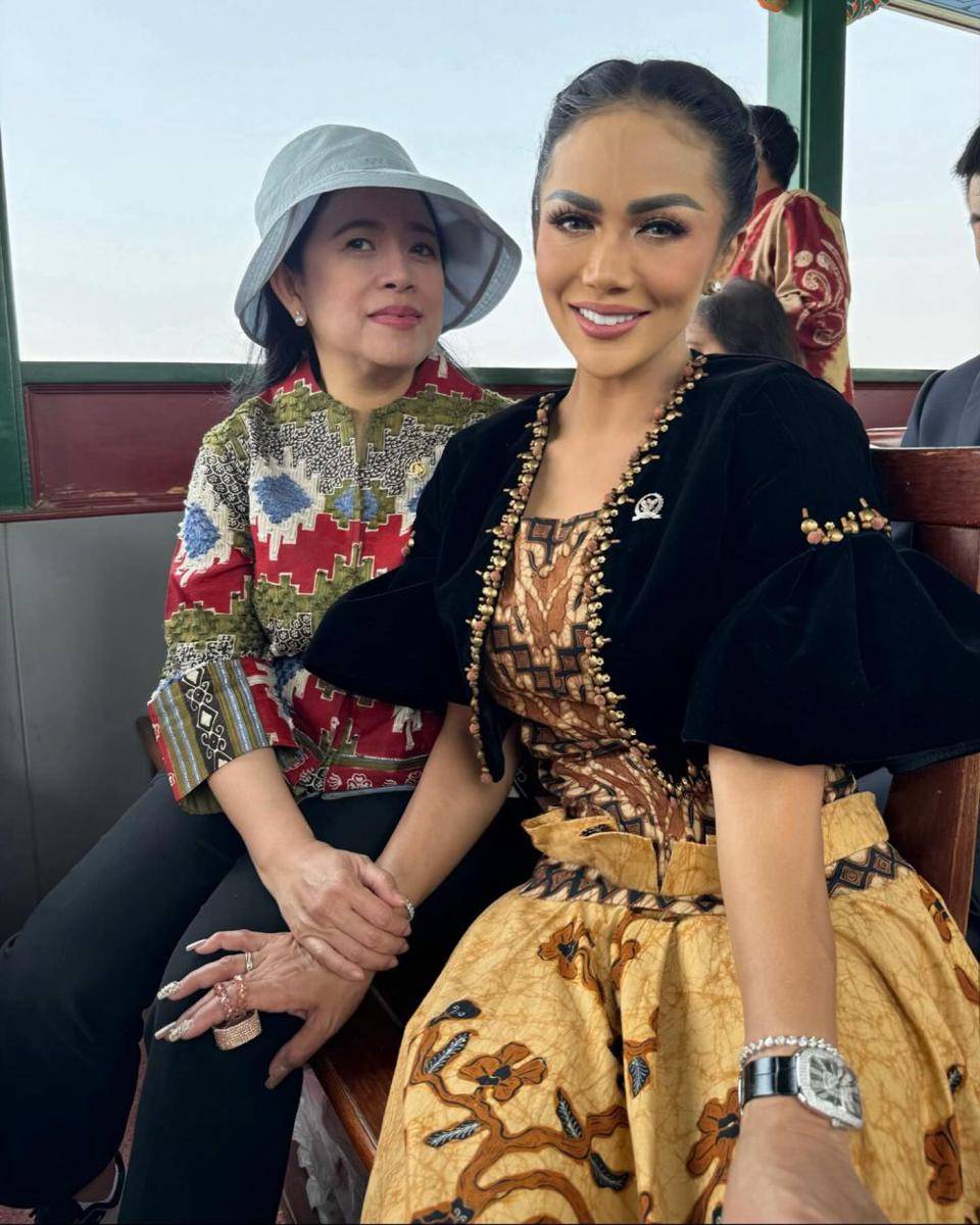 potret Kris Dayanti kunjungan kerja ke China (instagram.com/krisdayantilemos)