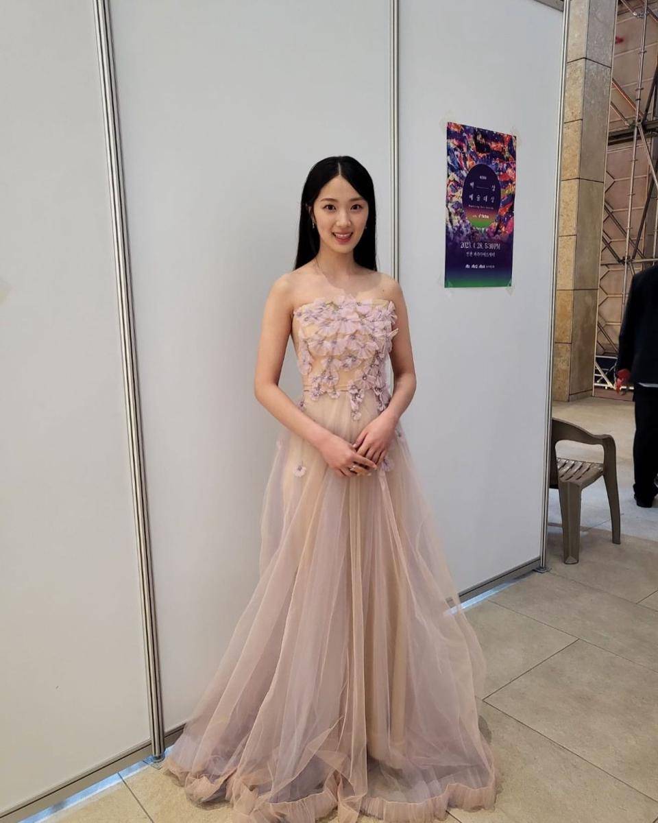 OOTD Hye Yoon (instagram.com/hye_yoon1110)