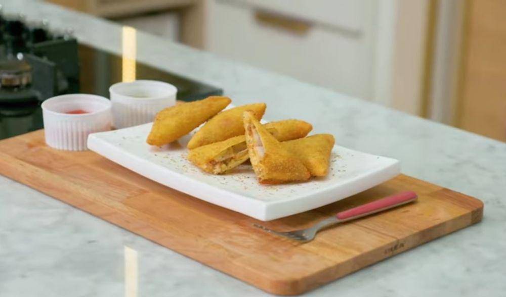 Penyajian risoles bolognaise (youtube.com/Ny.Liem Heritage)