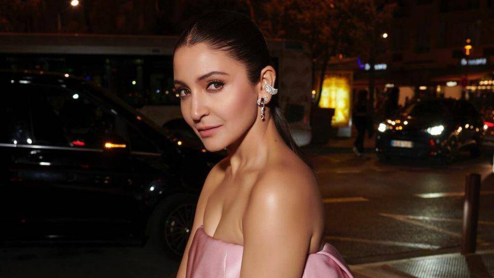 Anushka Sharma (instagram.com/anushkasharma)