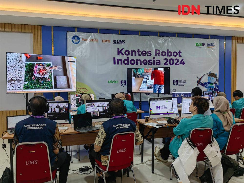 Penjurian Kontes Robot Indonesia (KRI) di UMS, Solo. (IDN Times/Larasati Rey)