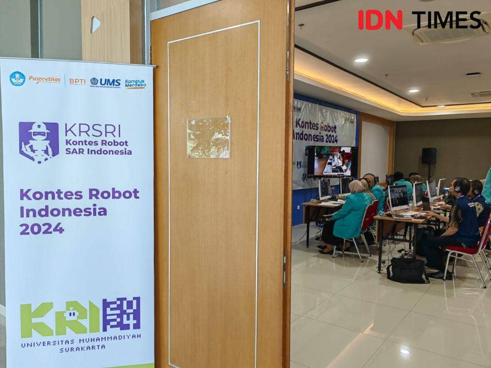 Penjurian Kontes Robot Indonesia (KRI) di UMS, Solo. (IDN Times/Larasati Rey)