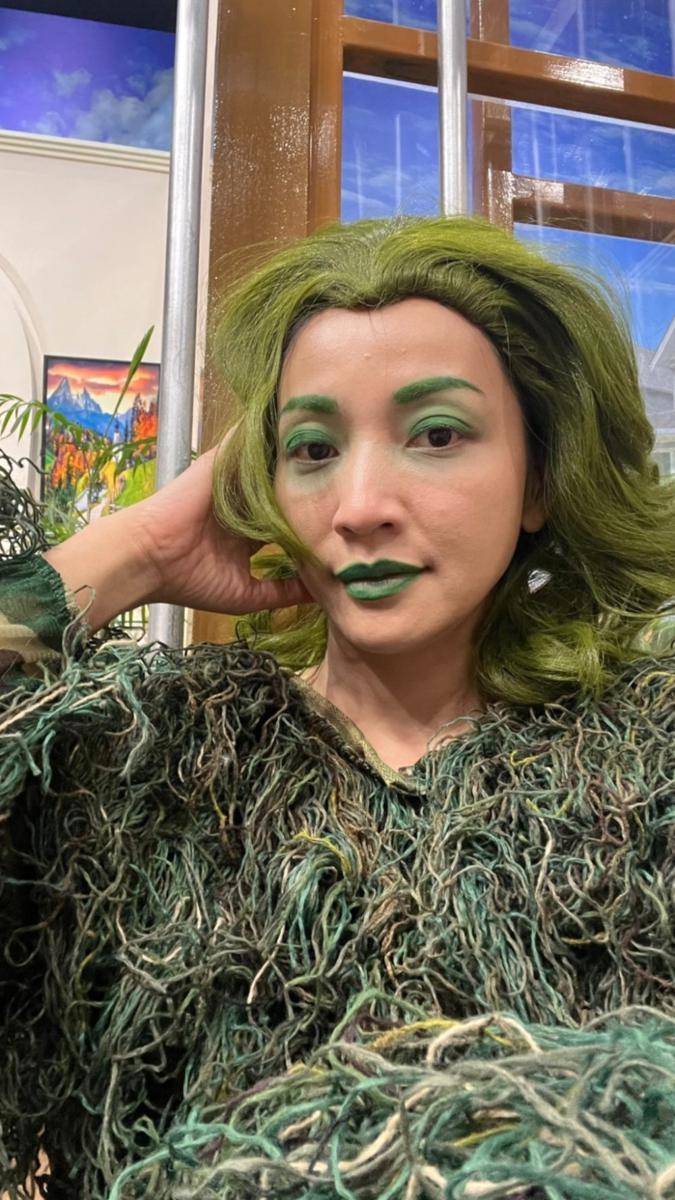 potret kocak penampilan komedian Hesti Purwadinata (instagram.com/hestipurwadinata)