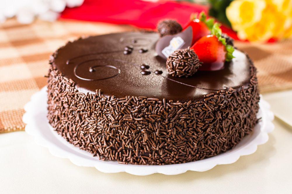 Resep Bolo Brigadeiro, Bisa Jadi Birthday Cake Favorit Si Kecil