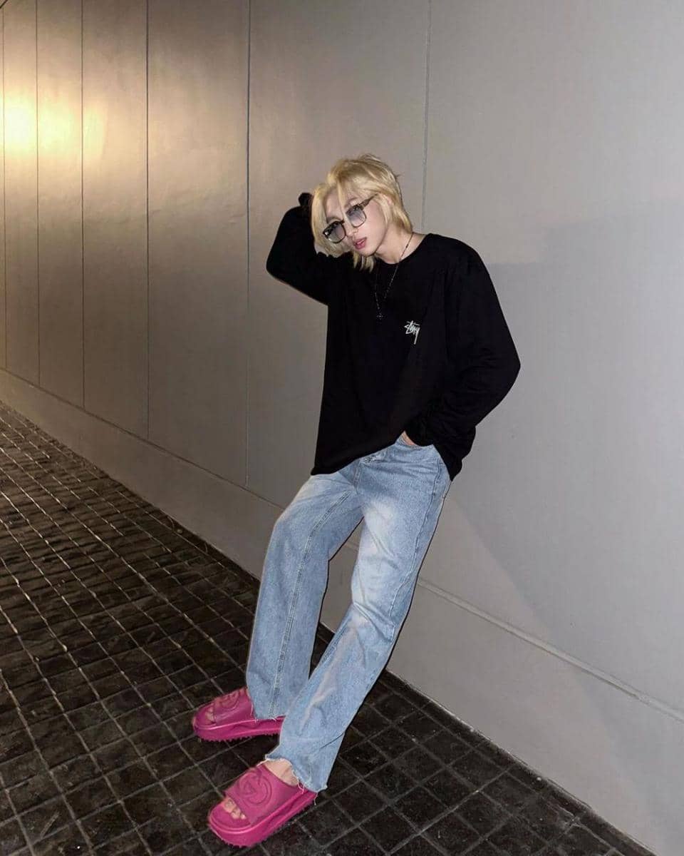 outfit traveling ala Nuttarat Tangwai (instagram.com/noeullee_)