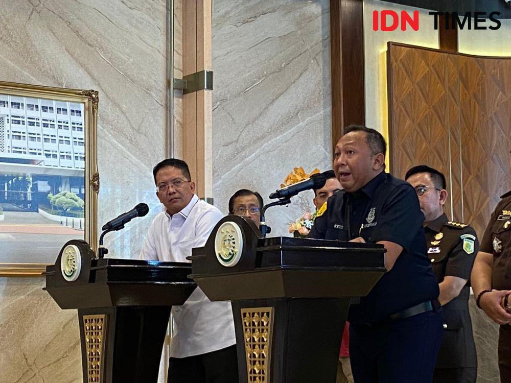 Konvoi Brimob Putari Kejagung Rangkaian Kasus Penguntitan Jampidsus