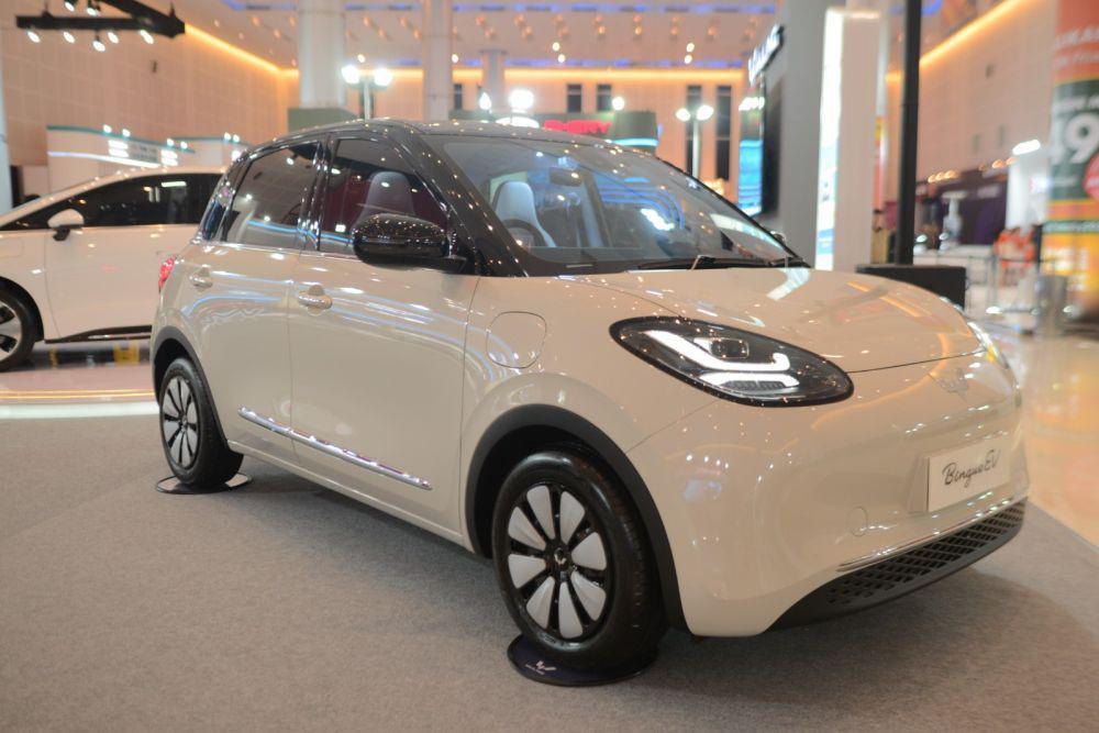 Wuling Cloud EV Siap Kamu Miliki di IIMS Surabaya 2024