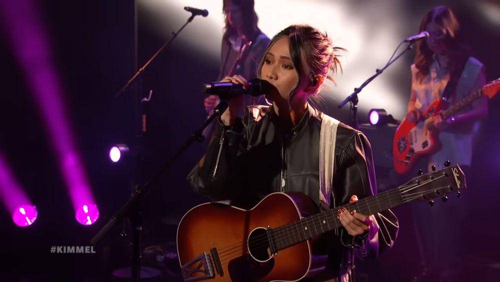 NIKI di Jimmy Kimmel Live (YouTube.com/Jimmy Kimmel Live)