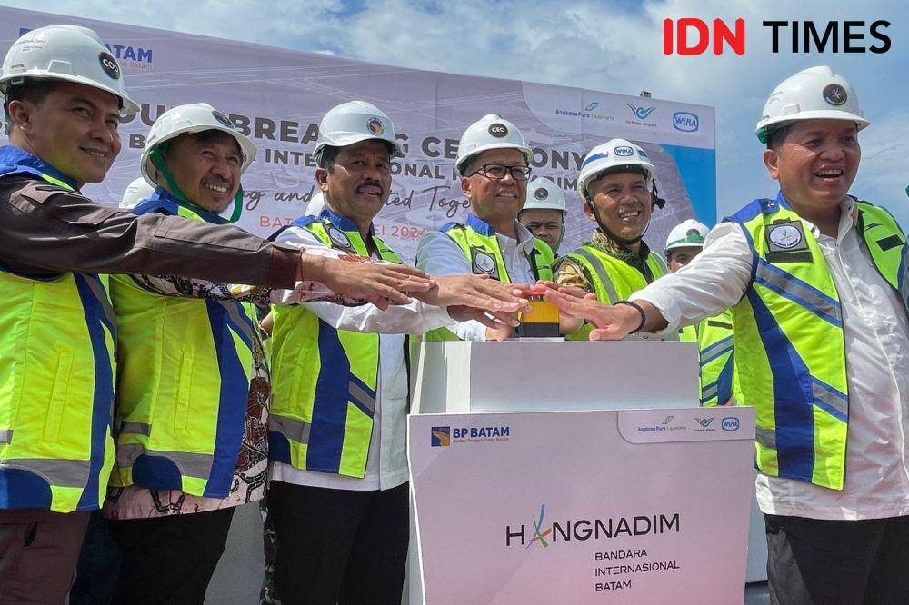 Proses groundbreaking terminal 2 Bandara Hang Nadim Batam (IDN Times/Putra Gema Pamungkas)