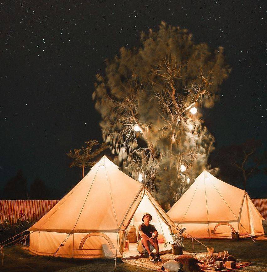 Ilustrasi Glamping (instagram.com/@sunrisehillcamp)