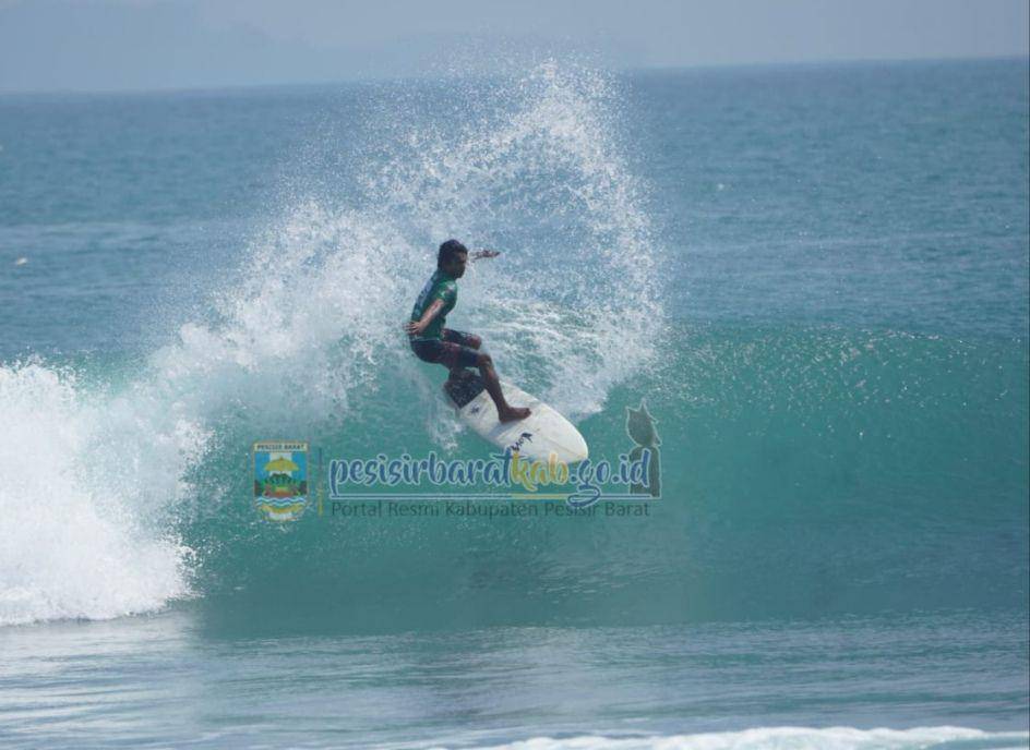 Ajang WSL Krui Pro 2024 di Kabupaten Pesisir Barat. (Dok. Pemkab Pesibar).