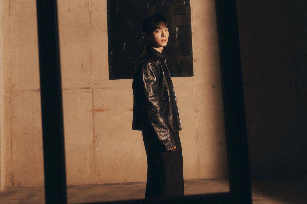 potret Chen EXO di 4th mini album DOOR (x.com/CHEN_INB100)