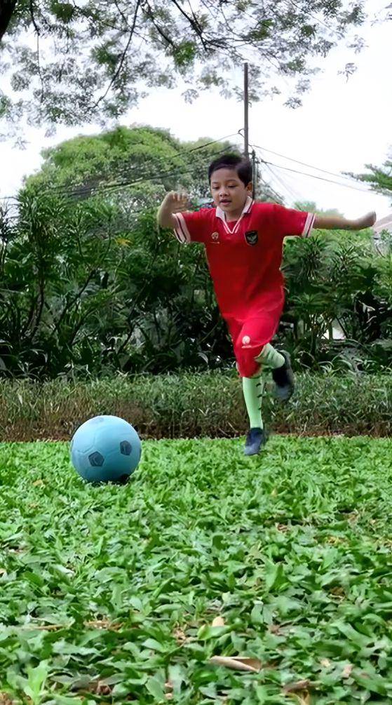 potret Arsya Hermansyah promosi jadi Pendamping Garuda (instagram.com/ananghijau)