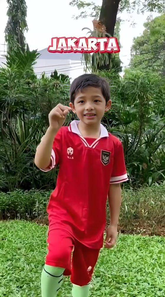 potret Arsya Hermansyah promosi jadi Pendamping Garuda (instagram.com/ananghijau)