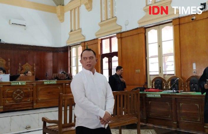Alur Eks Bupati Labuhanbatu Terima Rp4,9 Miliar dari Kontraktor