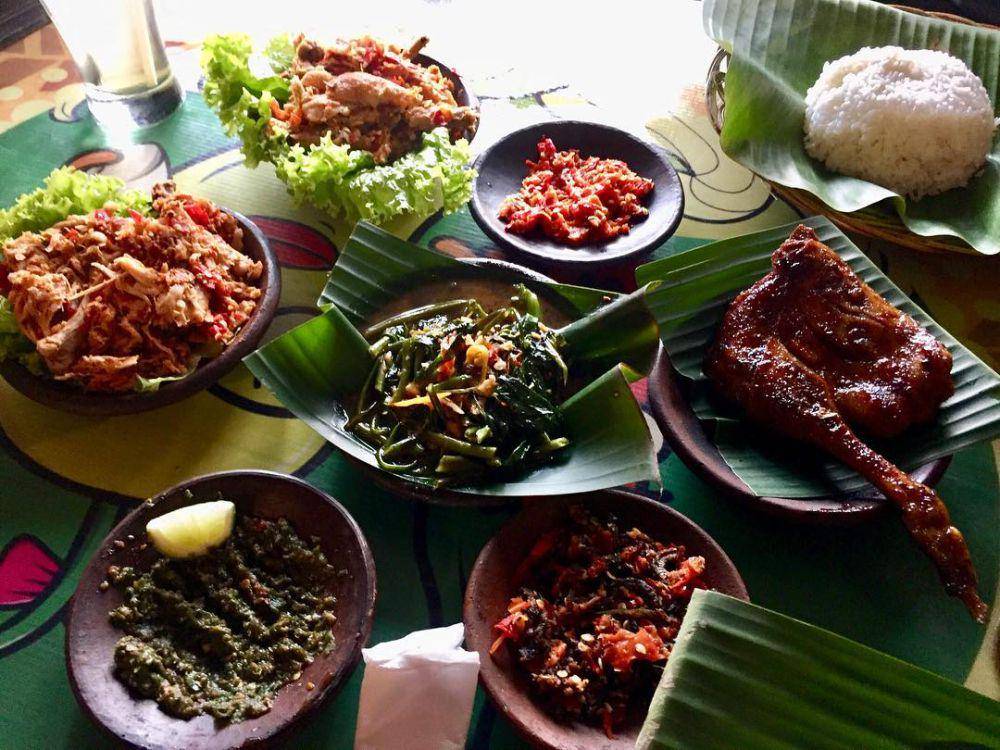 set menu Waroeng Spesial Sambal Prambanan (instagram.com/naoki.nua)