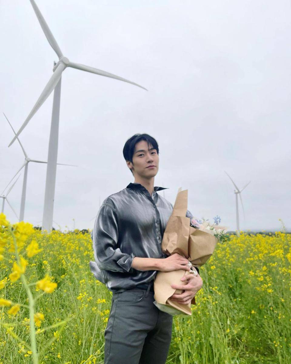 Lee Seung Hyup pemeran Baek In Hyuk (instagram.com/sssn9_zzzn9)