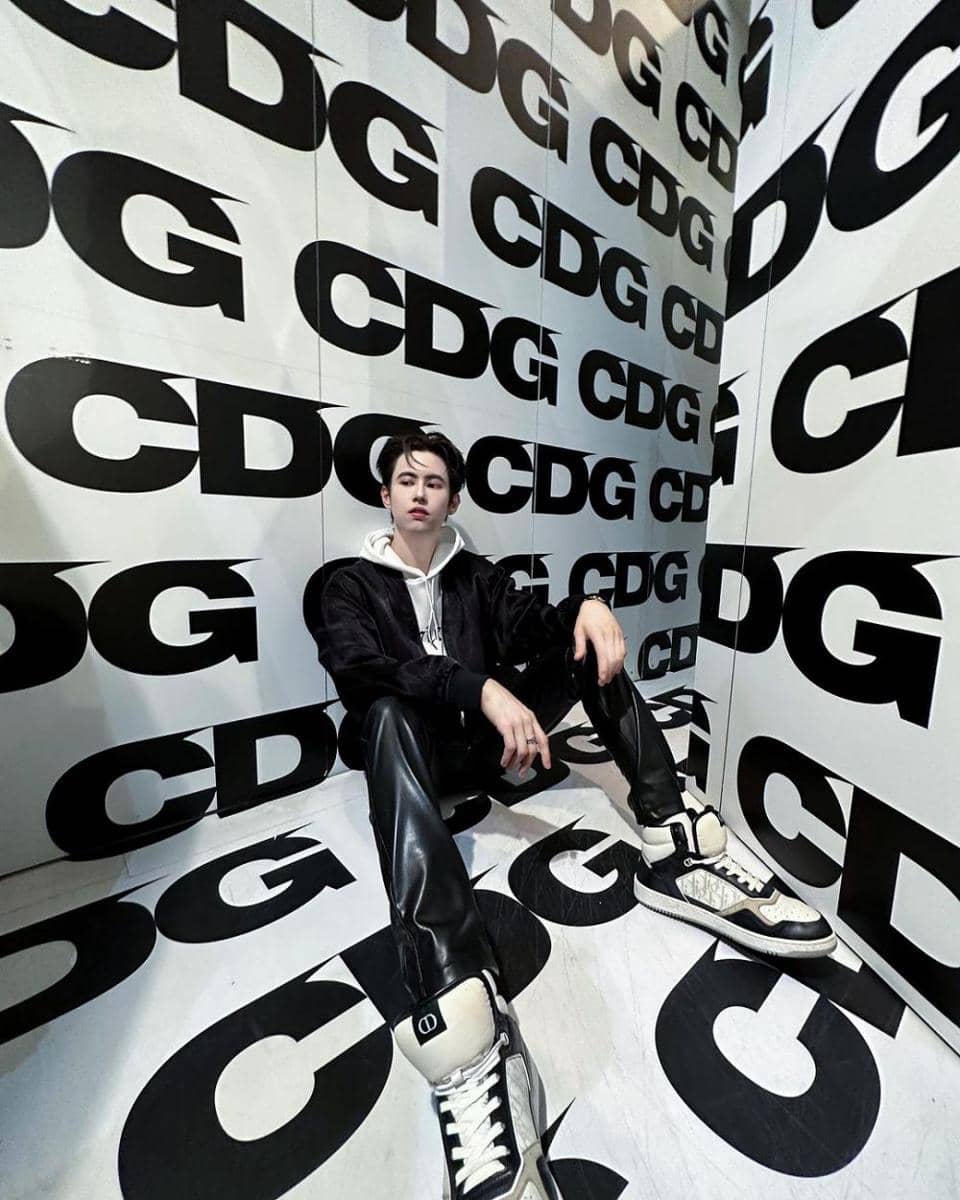 OOTD pakai hoodie ala Sood Yacht (instagram.com/s.yacht)