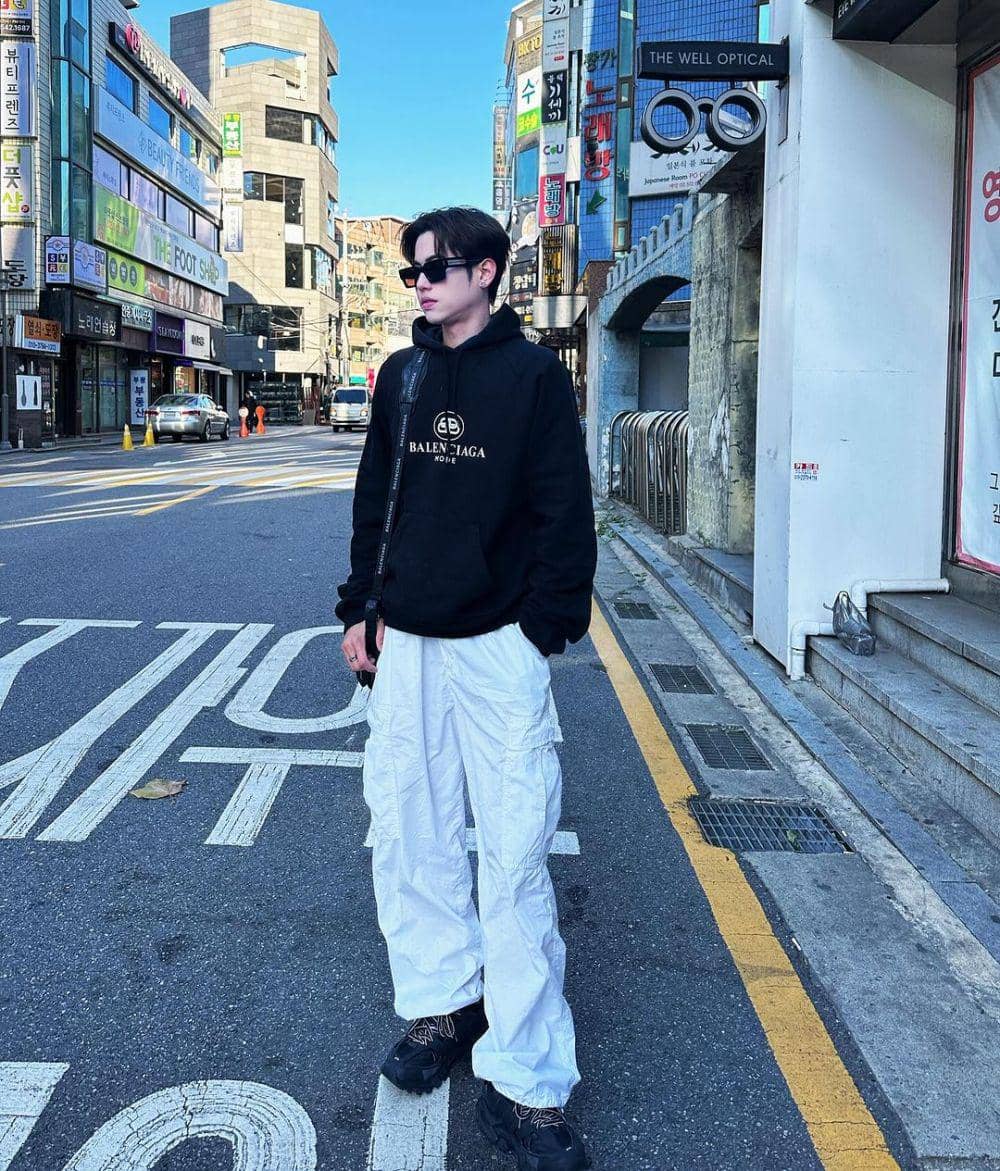 OOTD pakai hoodie ala Sood Yacht (instagram.com/s.yacht)