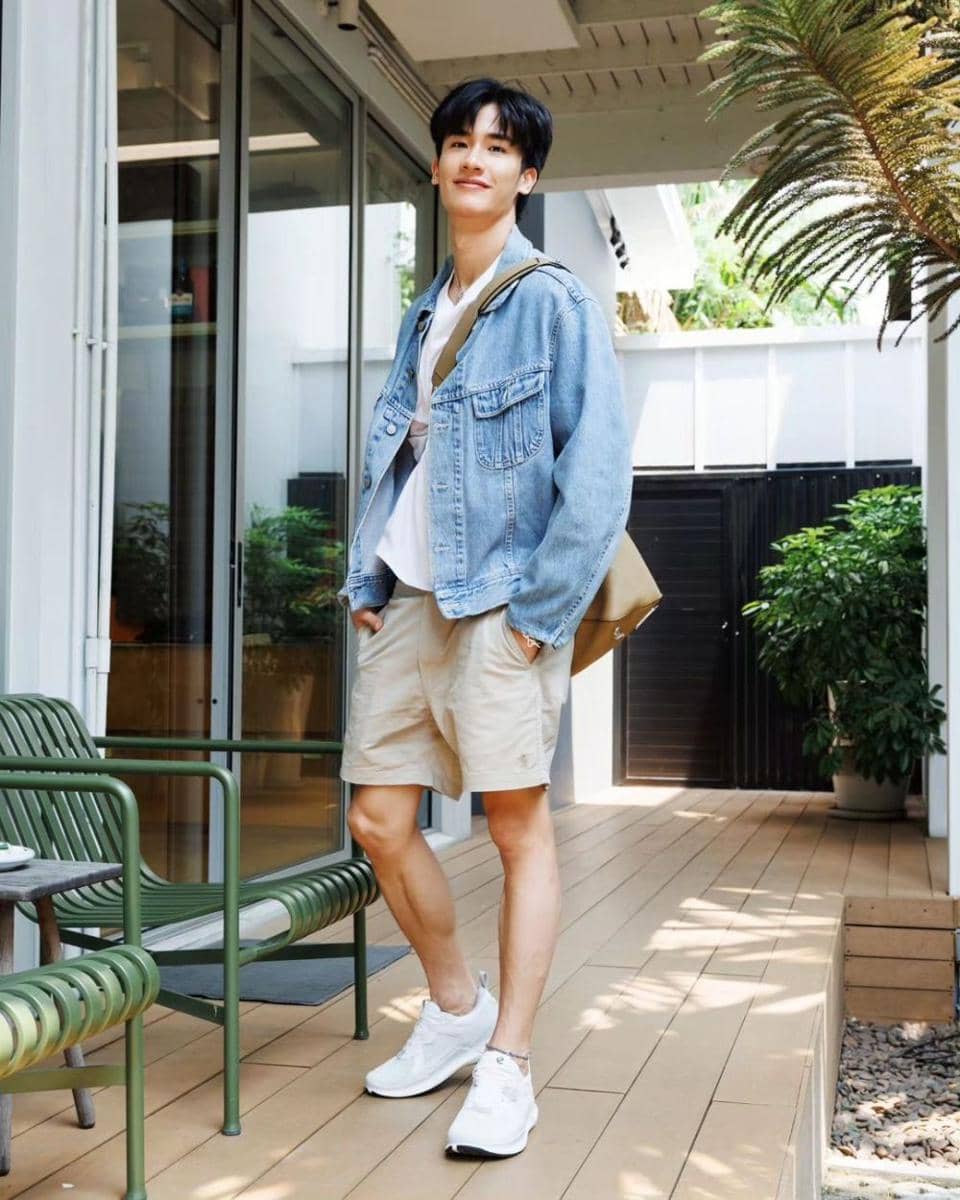 jaket denim ala Tawan Vihokratana (instagram.com/tawan_v)