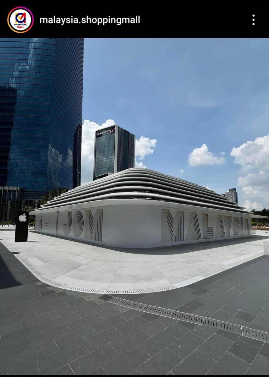 Desain eksterior Apple Store Malaysia The Exchange TRX (instagram.com/@malaysia.shoppingmall)