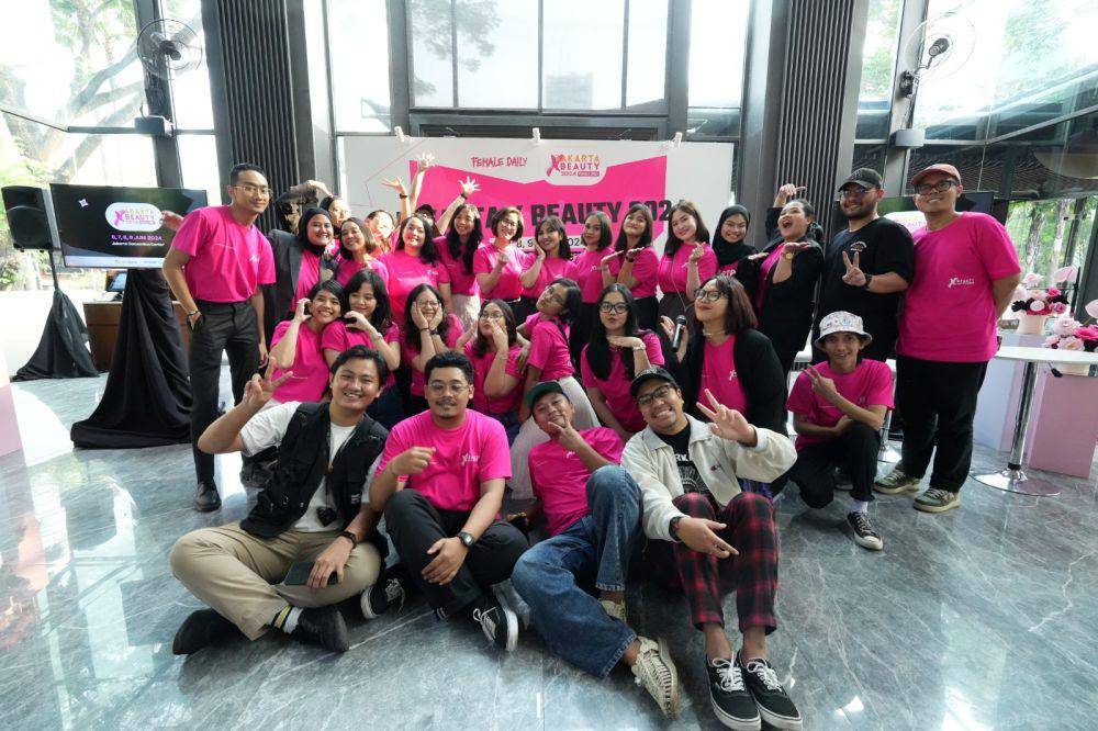 Press Conference Jakarta X Beauty 1.0 2024 dengan tema "Female Daily Kembali Hadirkan Jakarta X Beauty 2024" pada Kamis (30/5/2024). (dok. Female Daily)