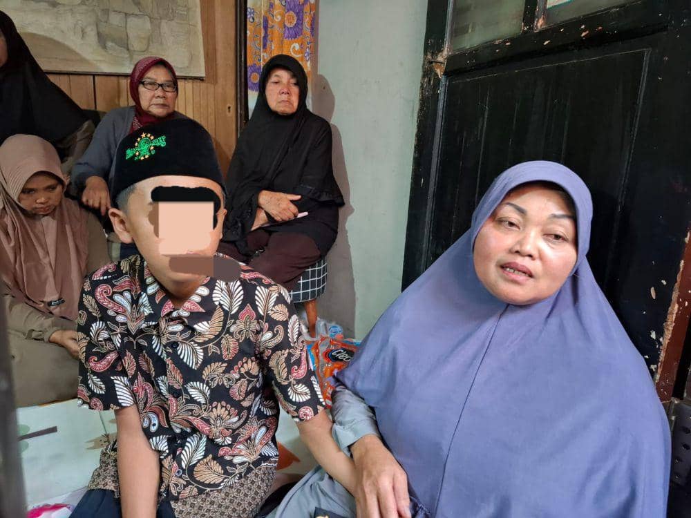 Adik korban, Rifky Kurniawahyu Aditya (kiri). (IDN Times/Rizal Adhi Pratama)