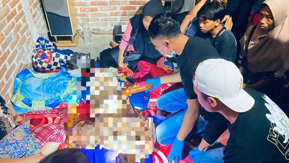 Korban dibawa ke rumah duka. (dok. Istimewa)