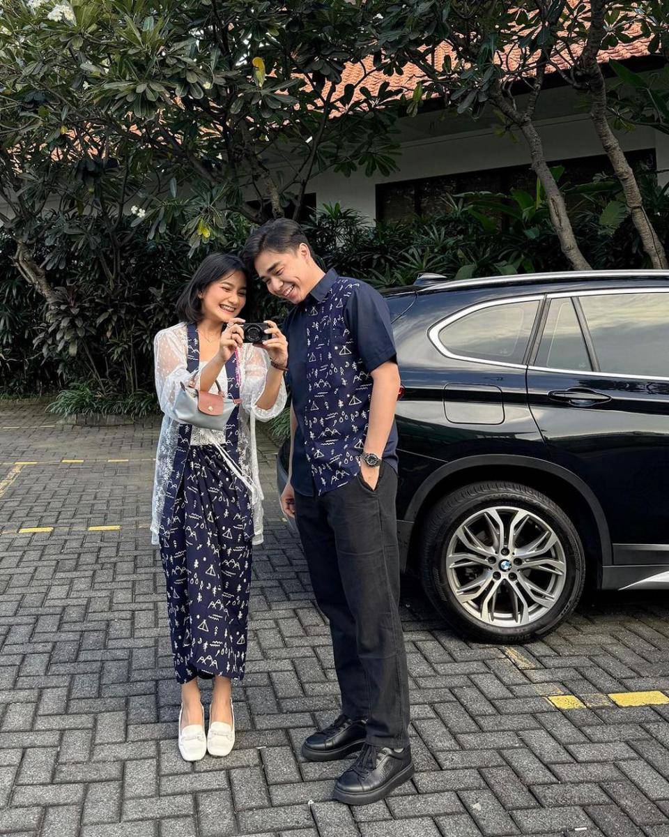 outfit lace untuk kondangan ala Jesica Ceren (instagram.com/jesicaceren)