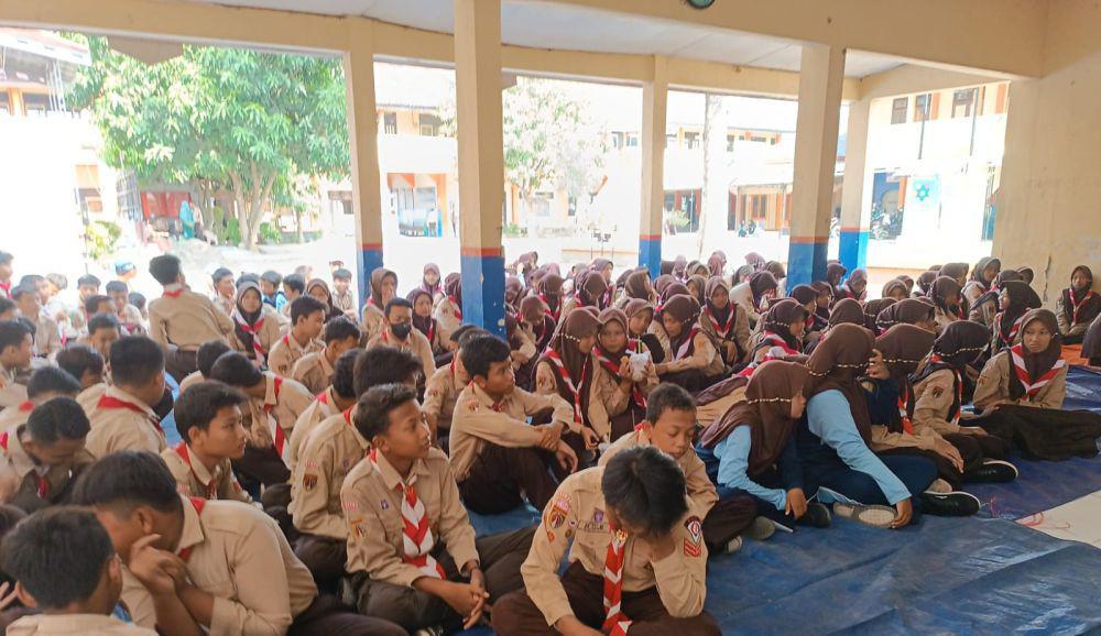 Waspada Serangan Siber! Siswa SMP Brebes Belajar Keamanan Akun Medsos