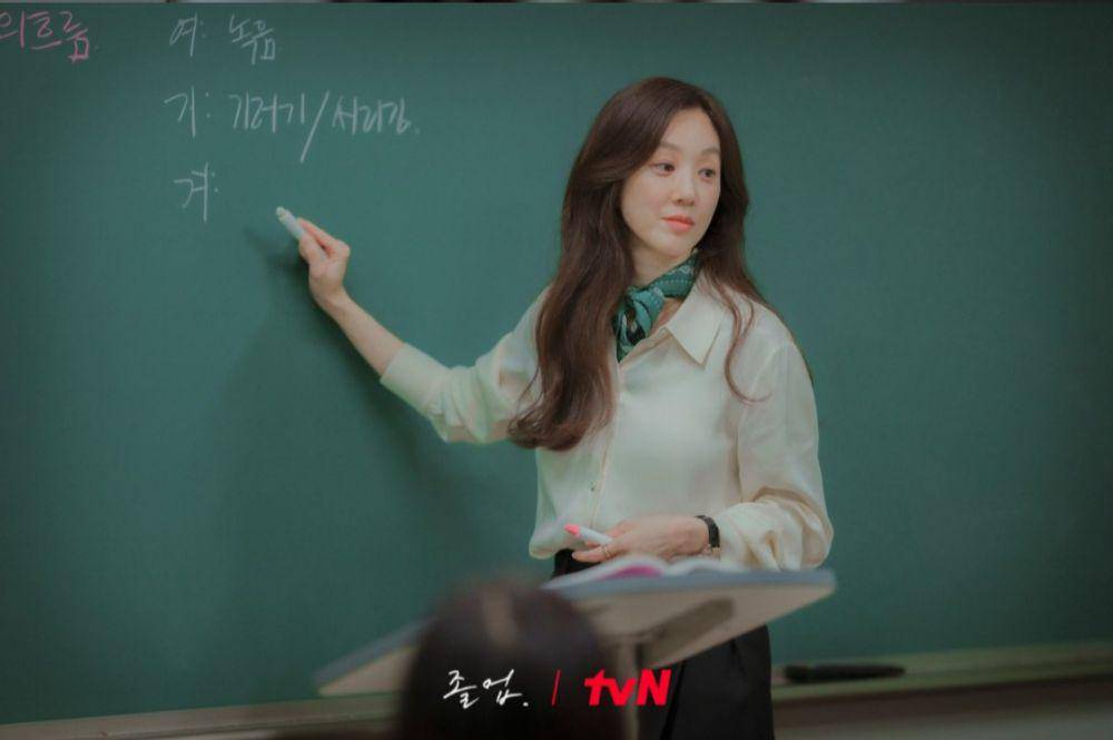 cuplikan drama The Midnight Romance in Hagwon (dok.tvN/The Midnight Romance in Hagwon)