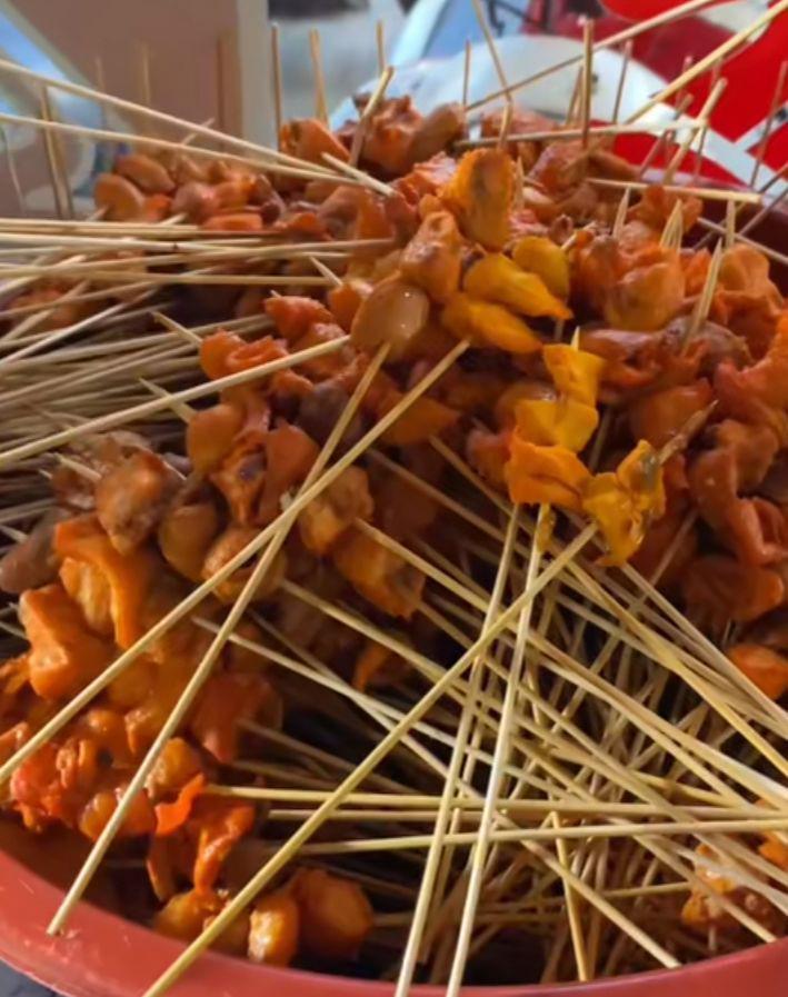 Buat Nagih, 4 Tempat Makan Sate Padang dengan Tulang Ayam dan Ceker