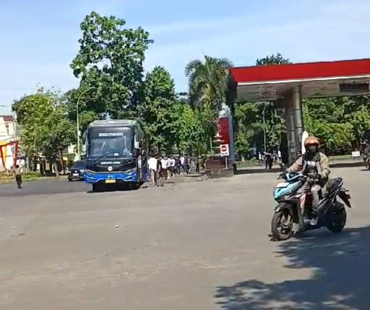 Sejumlah Orang Diduga Suporter Ingin Bikin Kericuhan di Surabaya