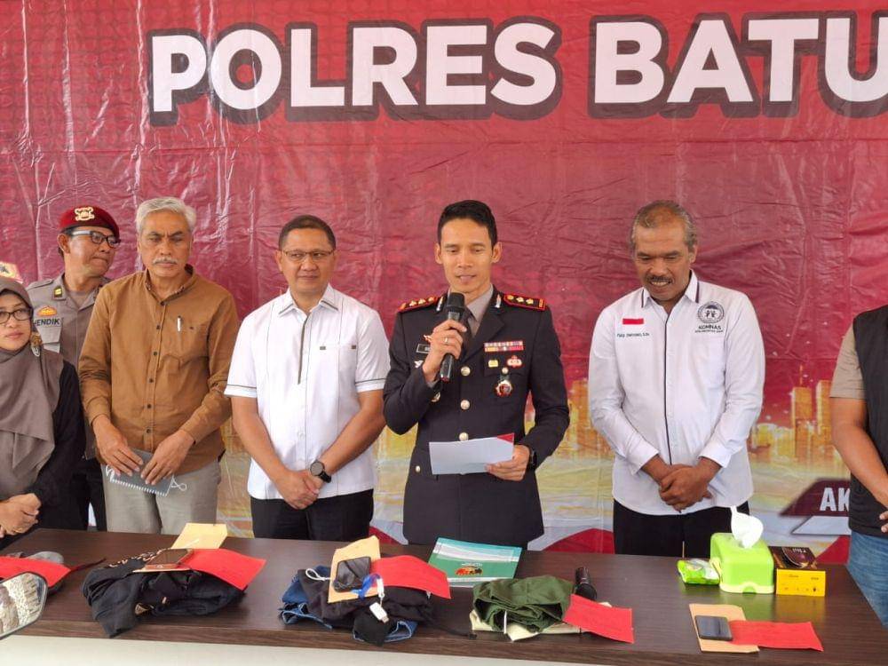 Konferensi pers kasus perundungan menyebabkan kematian di Kota Batu. (IDN Times/Rizal Adhi Pratama)