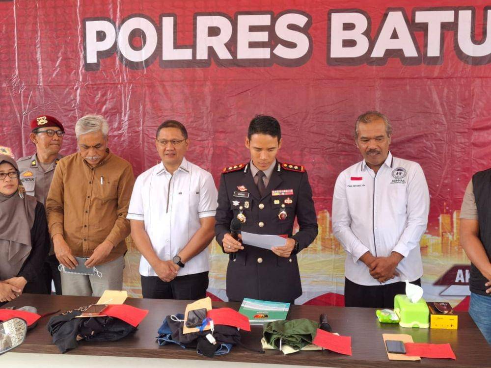 Konferensi pers kasus perundungan menyebabkan kematian di Kota Batu. (IDN Times/Rizal Adhi Pratama)