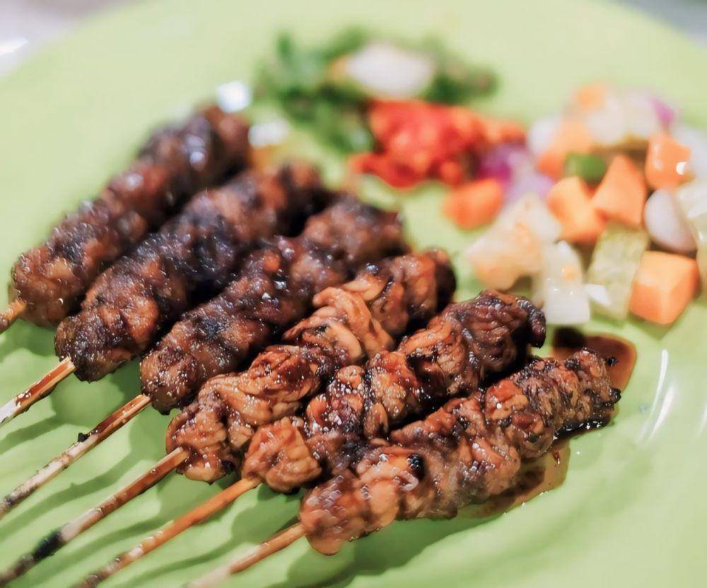 Sate Babi Johan (instagram.com/sate_babijohan)