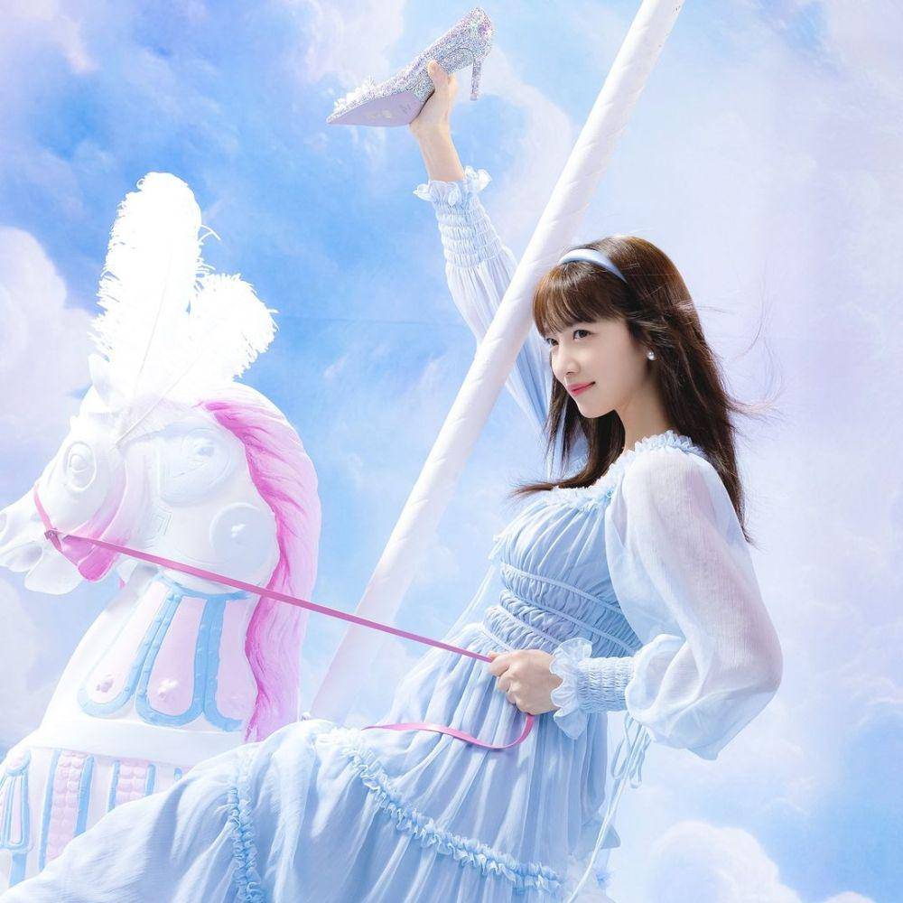 Pyo Ye Jin di drama Dreaming of Cinde Fxxxing Rella (instagram.com/tving.official)