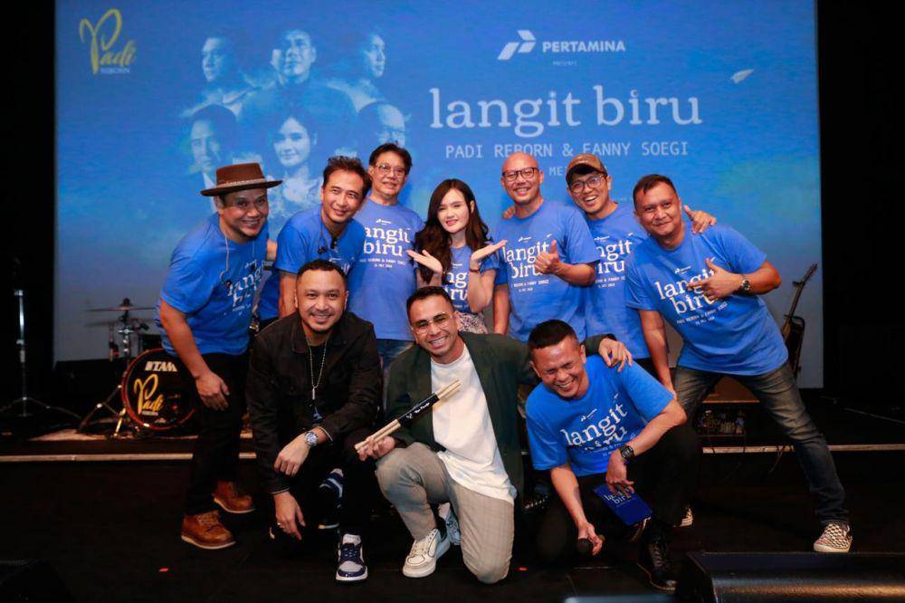 Padi Reborn berkolaborasi dengan Fanny Soegi merilis single “Langit Biru.” (Dok. Istimewa).