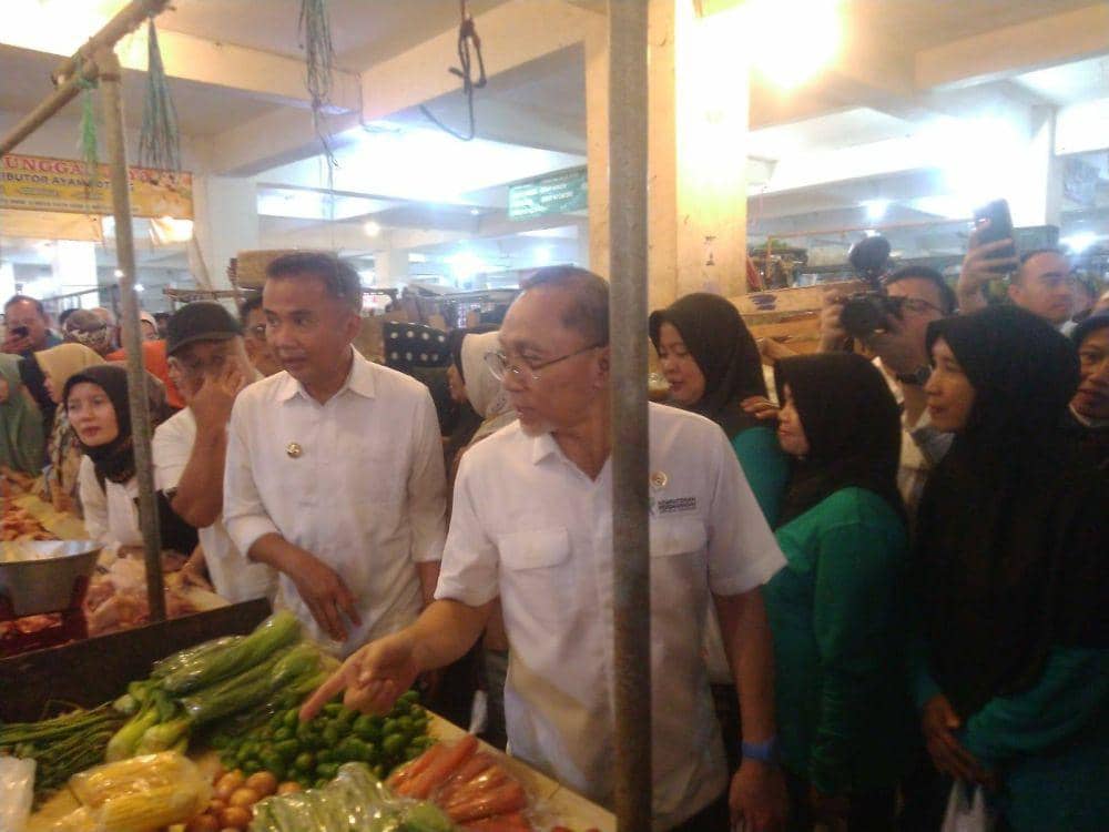 Mendag Zulhas Cek Kebutuhan Pokok Jelang Idul Adha, Ini Hasilnya