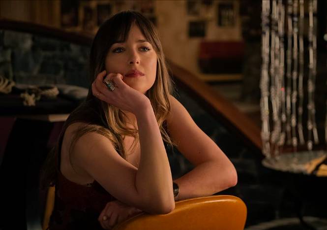 potret Dakotan Johnson dalam film Bad Times at the El Royale (2018) (imdb.com/Dakota Johnson)