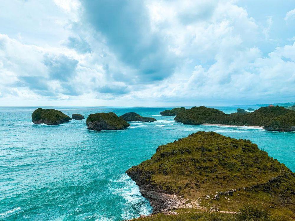 Pantai Kasap Pacitan: Lokasi, Rute, Harga, dan Tips Wisata