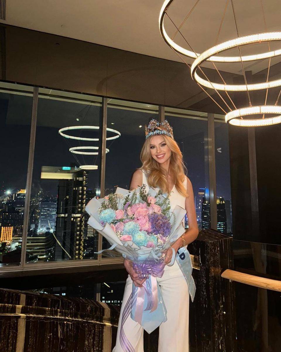 Potret Kompilasi Kunjungan Krystyna Pyszkova, Miss World ke-71 ke Indonesia (Instagram.com/missworld)
