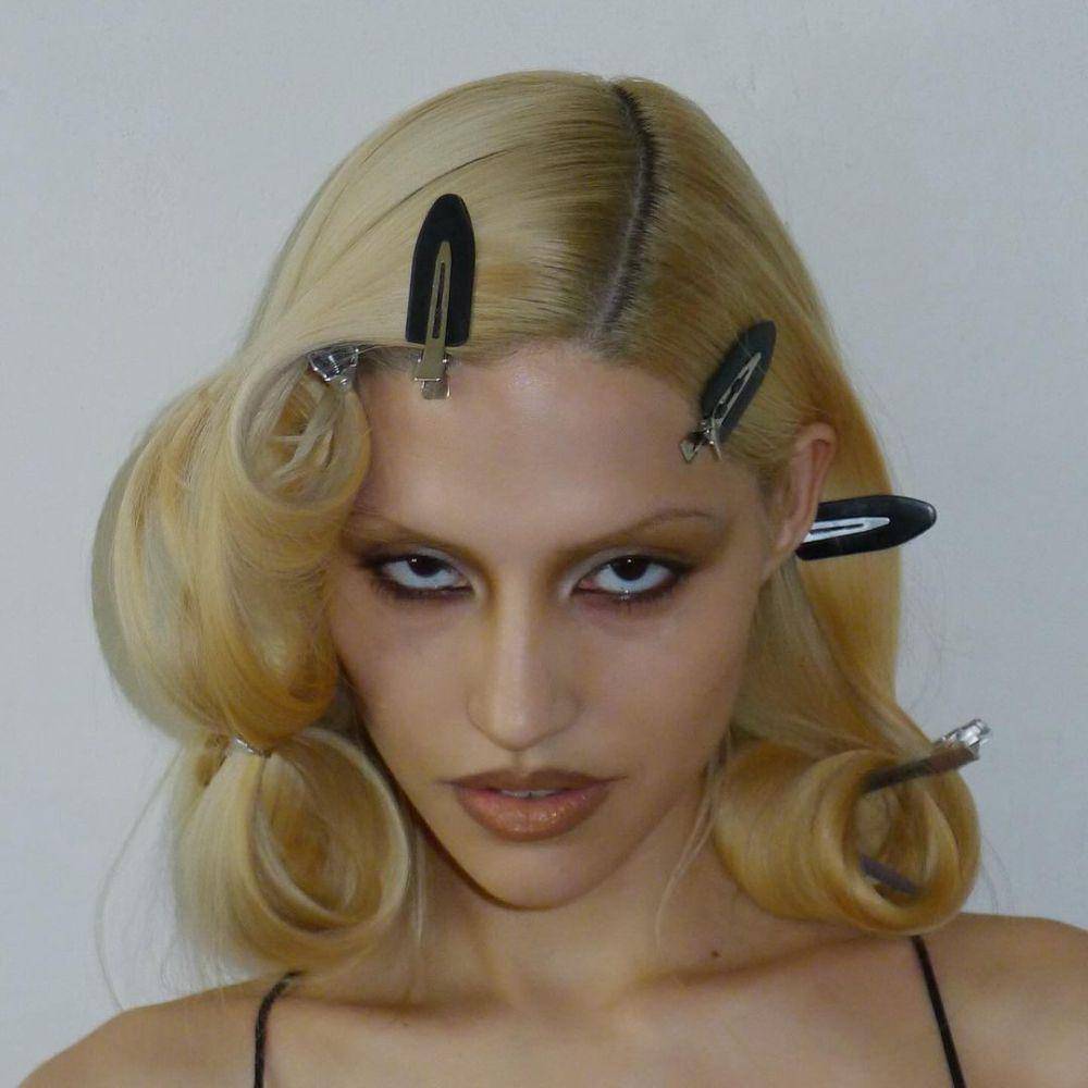 potret Gabriette Bechtel pacar baru Matt Healy (instagram.com/gabbriette)