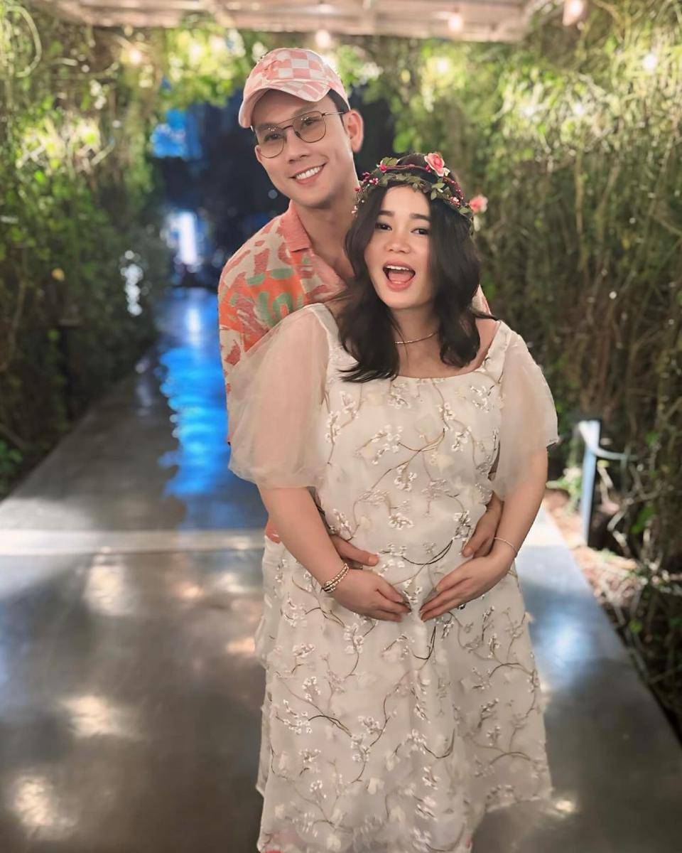 potret baby shower Olivia Allan (instagram.com/sumargodenny)
