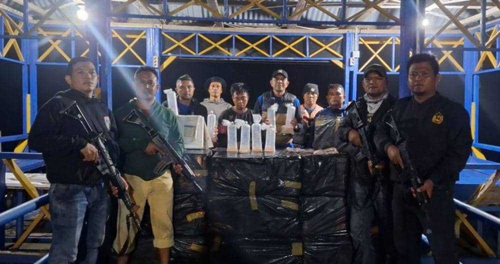 Satuan Polisi Air dan Udara Polres Inhil saat menggagalkan penyelidikan 100.000 baby lobster (IDN Times/ dok polres inhil)