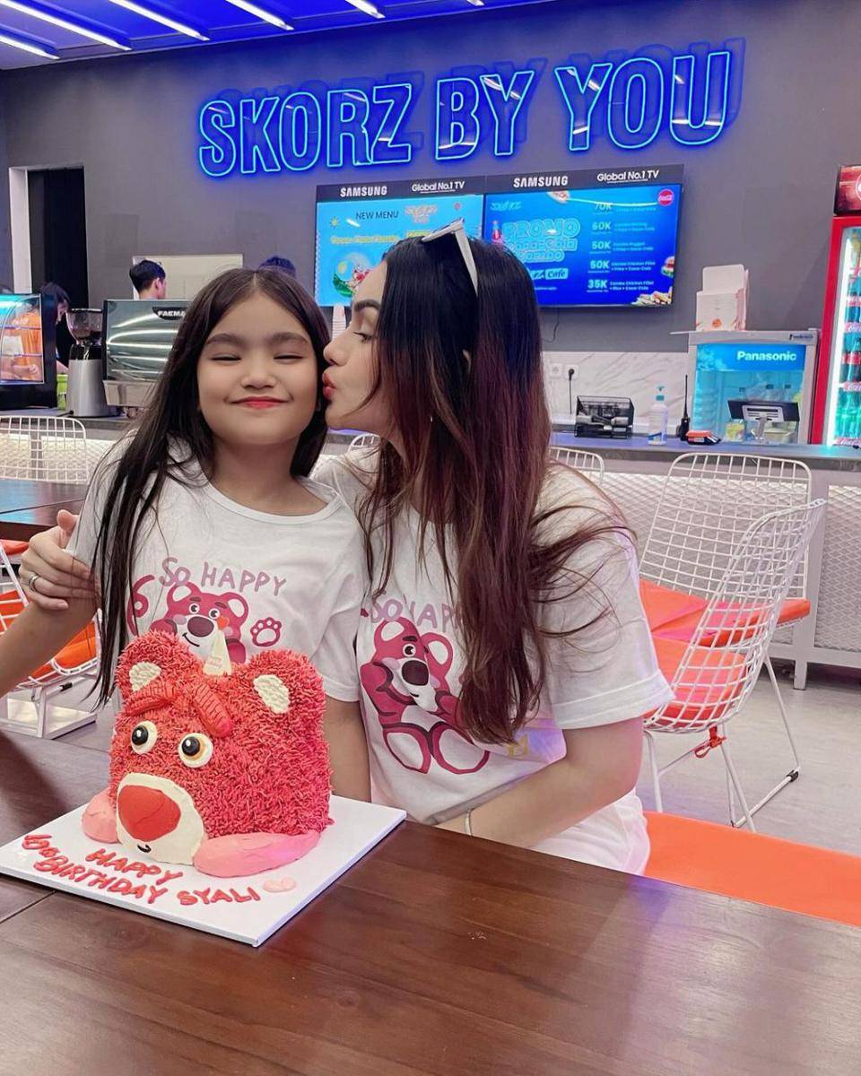 potret ultah putri pertama Nourah Seivirah (instagram.com/nourahseivirah)