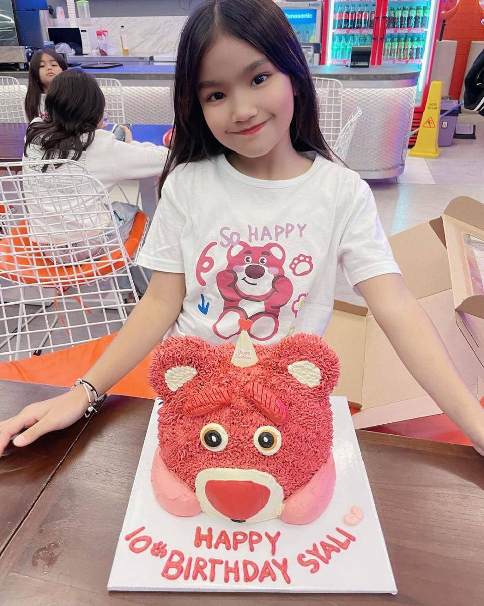 potret ultah putri pertama Nourah Seivirah (instagram.com/nourahseivirah)