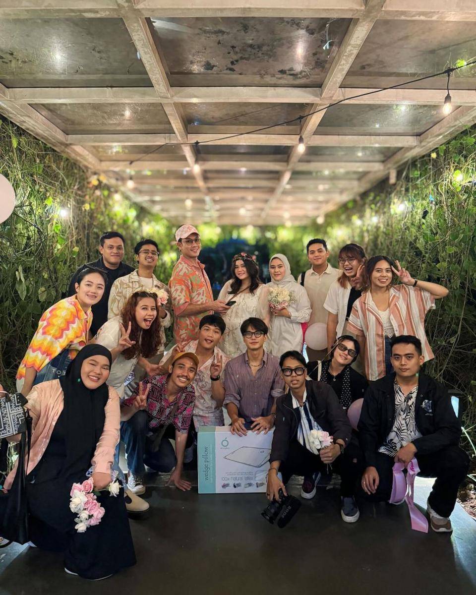 potret baby shower Olivia Allan (instagram.com/sumargodenny)