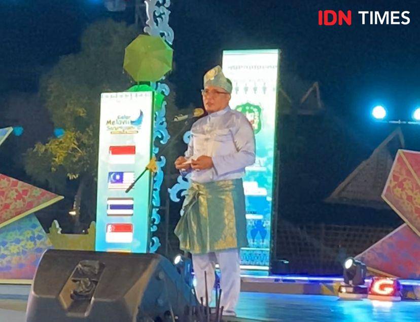 Wakil Walikota Medan, Aulia Rachman menutup acara Gerakan Melayu Srumoun di Istana Maimun (IDN Times/Indah Permata Sari)